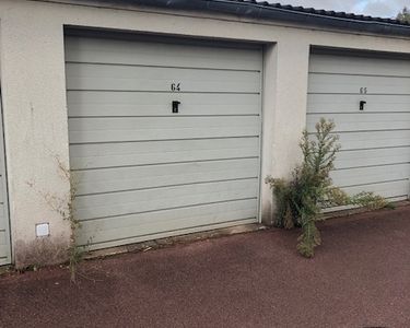 Loue box fermé, garage dans résidence sécurisée