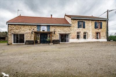 Maison 6 pièces 345 m²