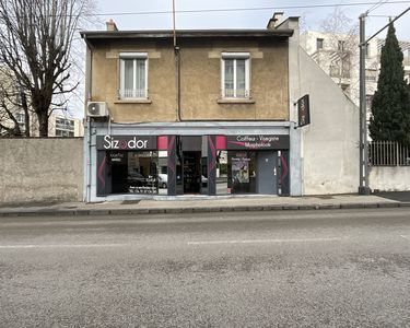 Fonds de commerce, salon de coiffure 159 m² Caluire-et-Cuire