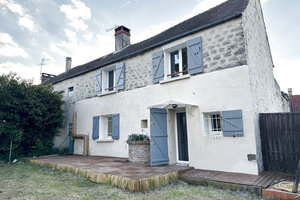 Maison de village avec 3 chambres sur 309m2 de terrain