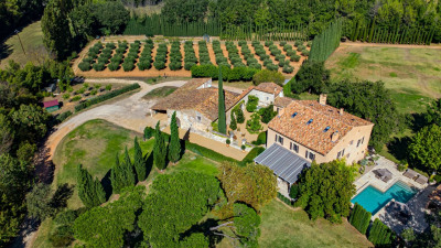 Bastide provençale de prestige et de renommée de 750 m2 habitabl