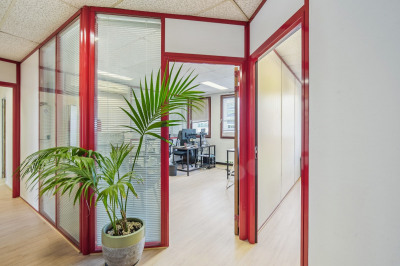 Bureaux 281 m² 