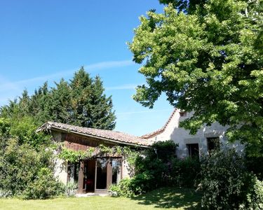 Bel ensemble maison de campagne + grange sur 2000m²