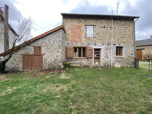 Maison en pierre et ses dépendances / terrain arboré