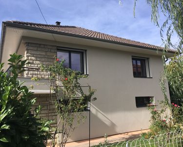 Maison individuelle avec jardin