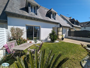 Maison à 230 mètres du centre ville et au calme côté baie