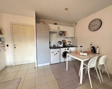 T2 récent 36m² / Balcon / Parking