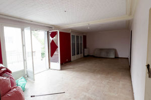 Opportunité de Rénovation à Aulnay-sous-Bois - 263 m² avec Local Commercial