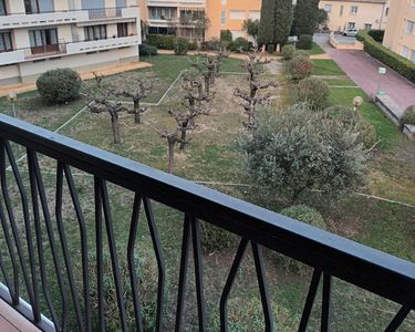 Appartement en résidence centre ville 49m2