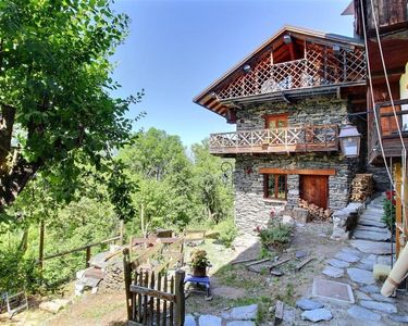 Chalet traditionnel au coeur de la nature