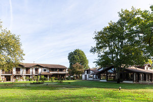 Ensemble immobilier Hôtel, restaurant à Sabres