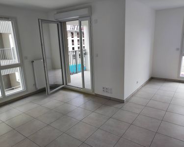Appartement Location Lyon 8e Arrondissement 3p 65m² 960€