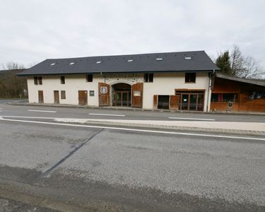 Fonds de commerce, murs commerciaux, restaurant 800 m² Sallenôves 