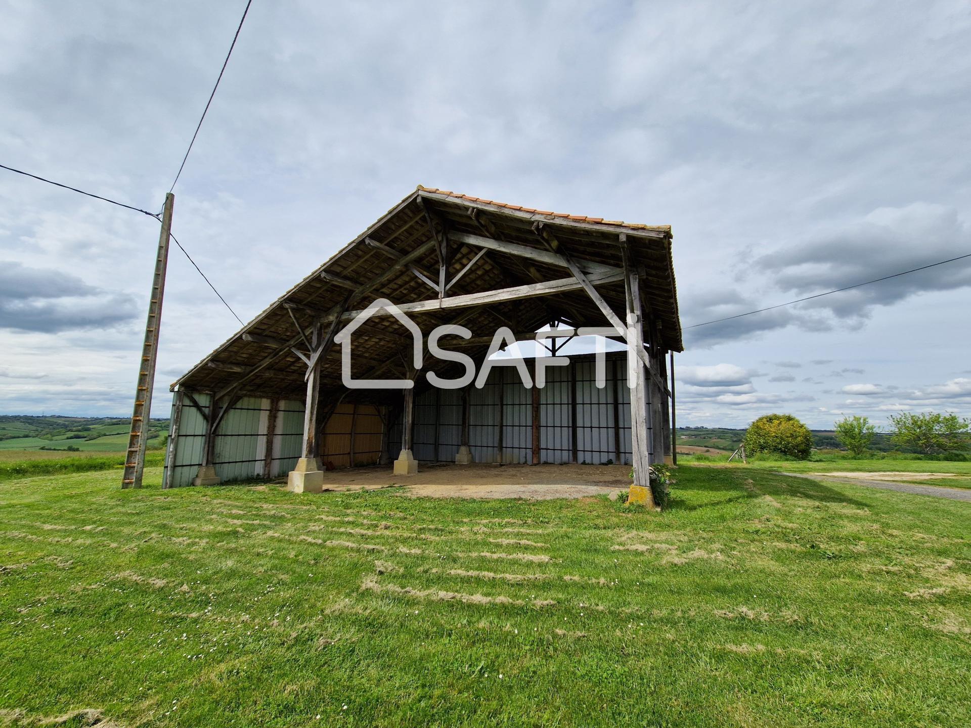 Grange de 126 m² exposée sud, sur une parcelle de 1 902 m².