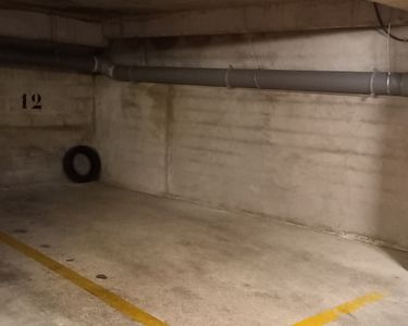 Place de parking en sous-sol