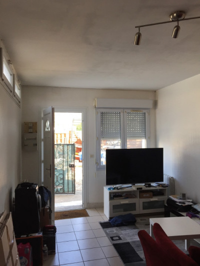 Studio 1 pièce 28 m²