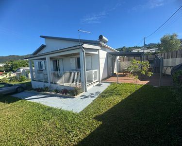 Magnifique maison avec vue mer et montagne