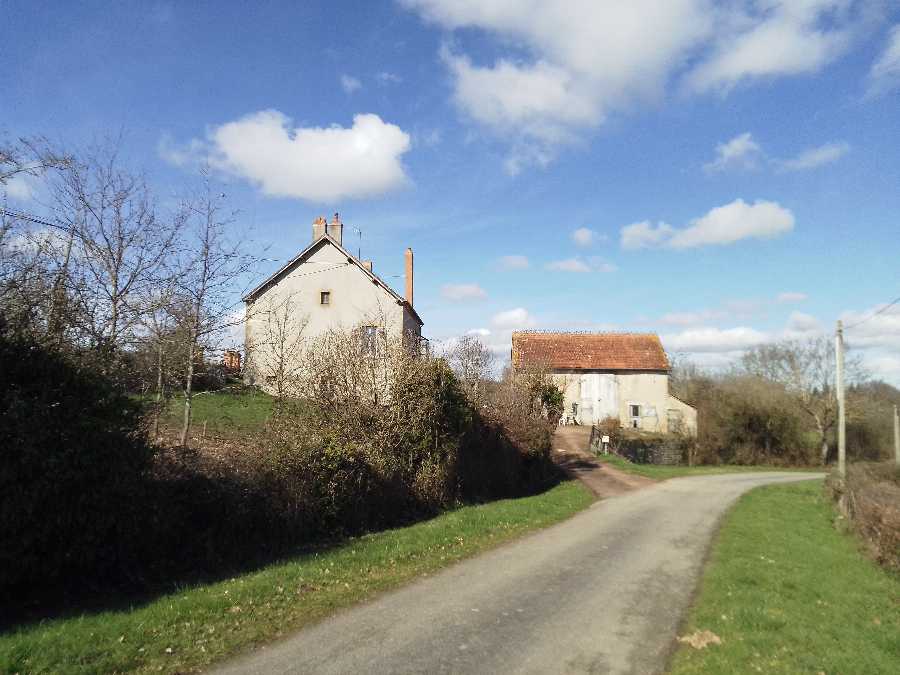 Jolie maison avec nombreuses possibilités 