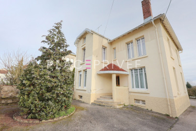 Maison 8 pièces 168 m²