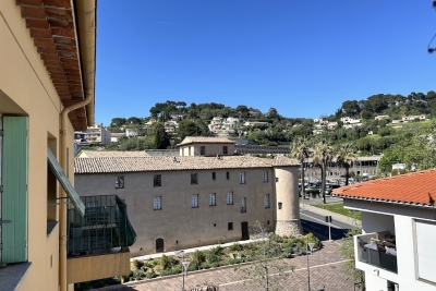 APPARTEMENT T2 (44 M²) EN VENTE À VALLAURIS