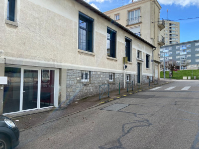 Local commercial 115 m²