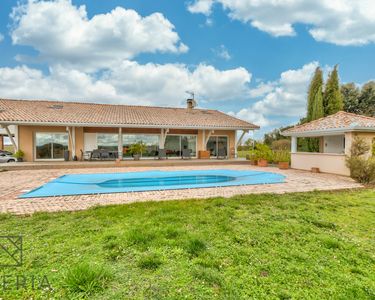 Villa 6 pièces 180 m²