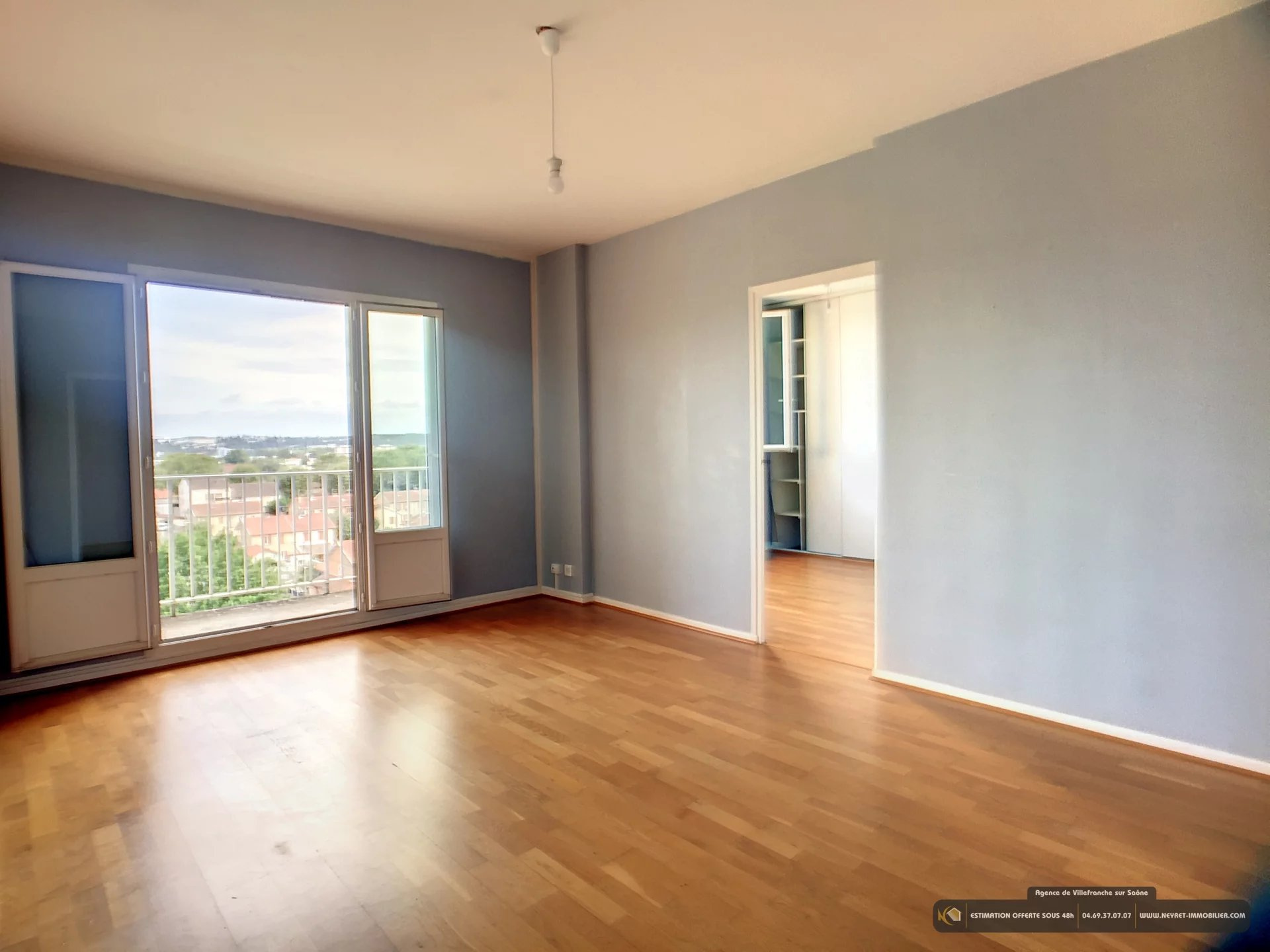 Charmant Appartement de Type 3 avec Balcon et Vue Dégagée