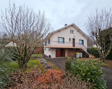 Maison 3 chambres sur 16 ares de terrain avec dépendance