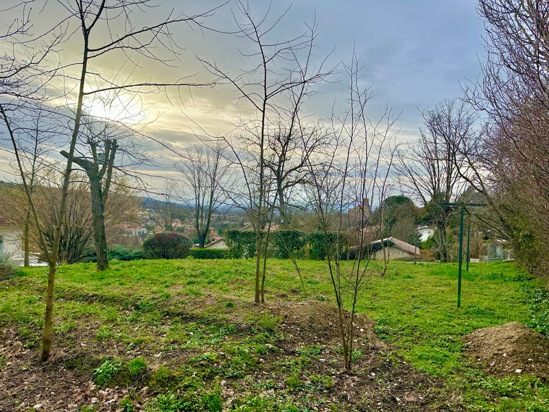 Dpt Rhône (69), à vendre CHAPONNAY terrain de 640m2