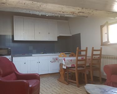 A louer Apt de 50 m2 meublé 2.5km du centre Megeve