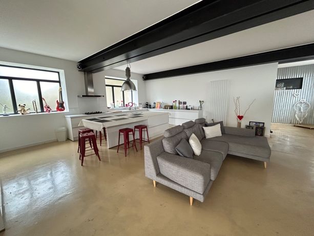 Loft 4 pièces 173 m²