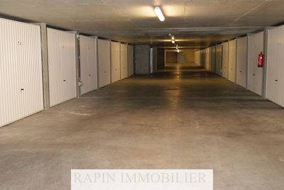 BOX FERME PMR LYON 8