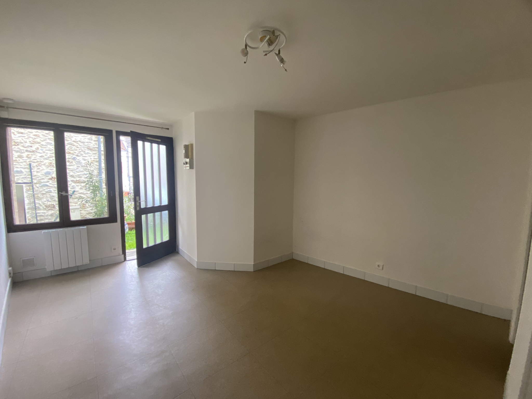 Appartement Location Palaiseau 1p 19m² 520€