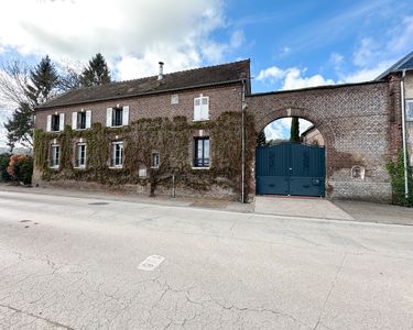 Auneuil - 15 min de beauvais - propriete avec batisse - 250m² - 6 chambres - parc arbore 4 500m²