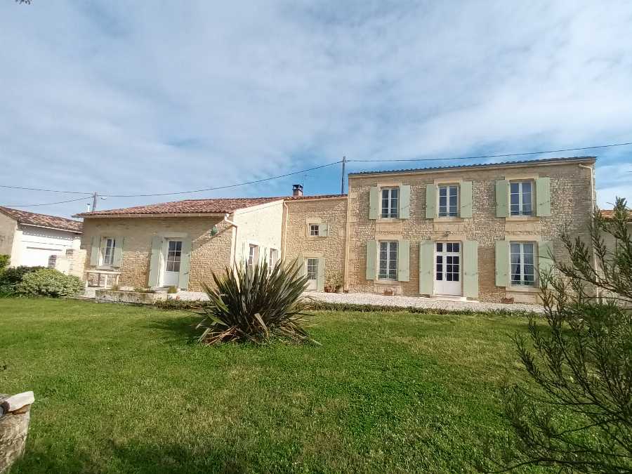 Maison rénovée 190m2 6p Val du Mignon 