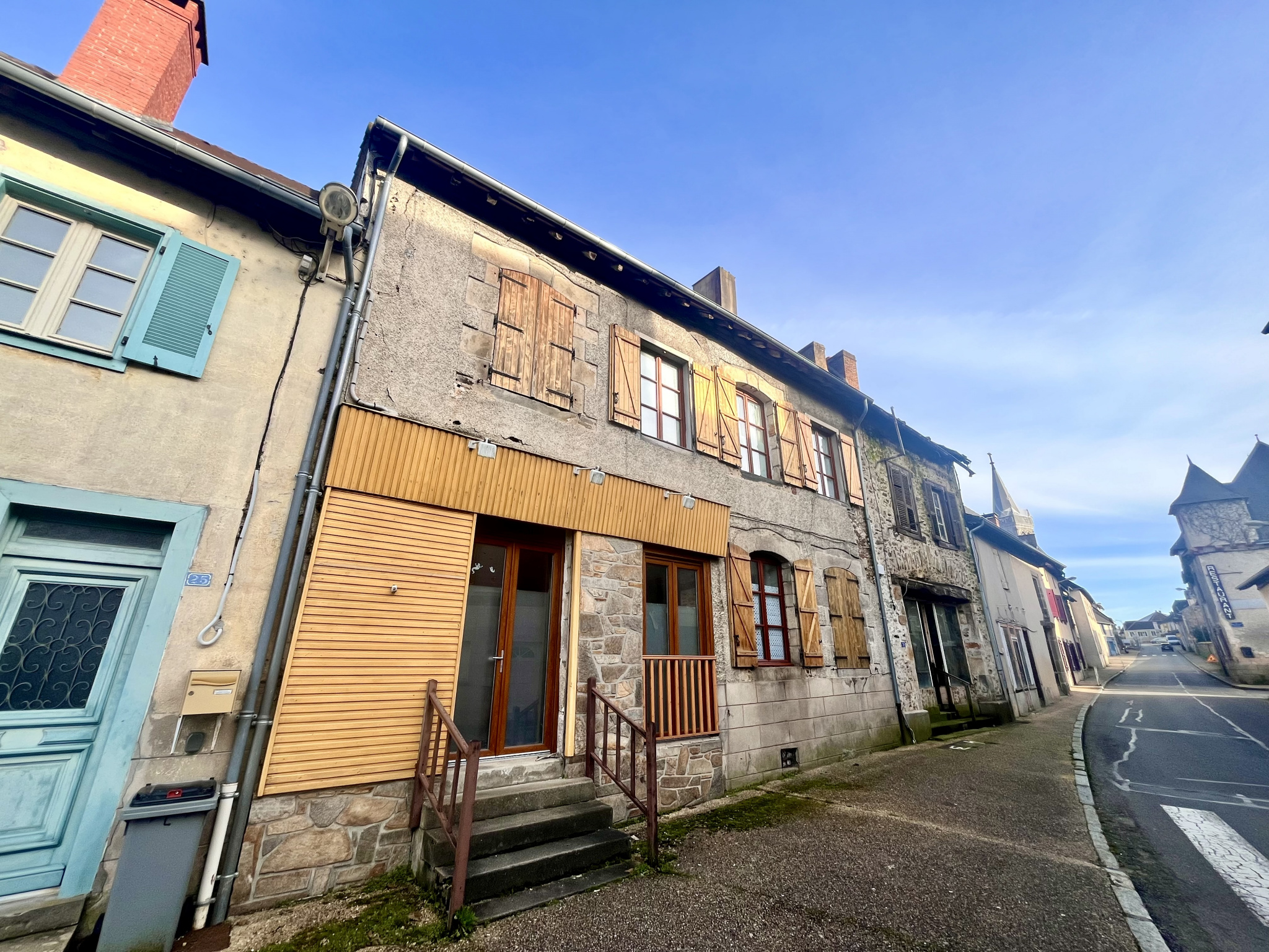 Immeuble de rapport de 4 logements Magnac Bourg centre