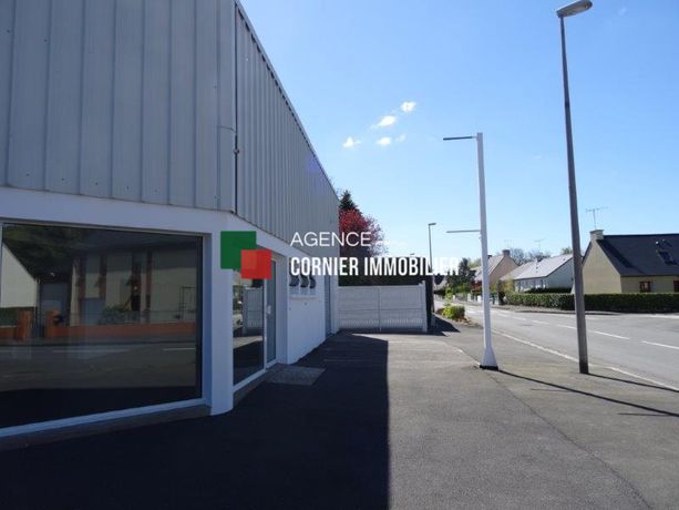 Local commercial 440 m²