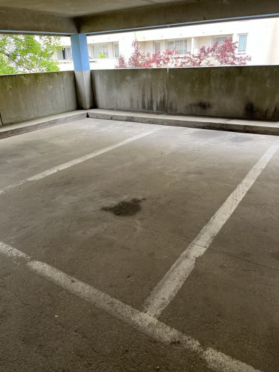 Parking 12 m² 