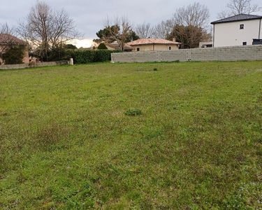 Terrain constructible 914 m2