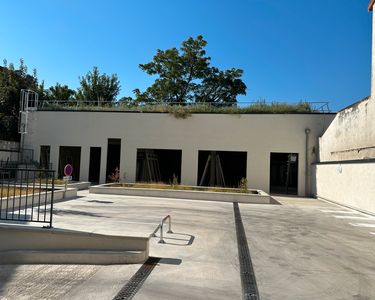 Local pour crèche avec jardin - 323m2 - Alfortville 94140