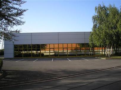 Parc de l'ESPLANADE - Activités légères et bureaux à louer au sein d'un parc sécurisé 