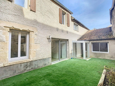 Maison 9 pièces 216 m²