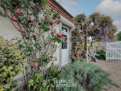 Longère au charme d'antan et son jardin paysager