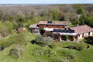 MAGNIFIQUE MAISON AU CALME AVEC JARDIN PAYSAGE