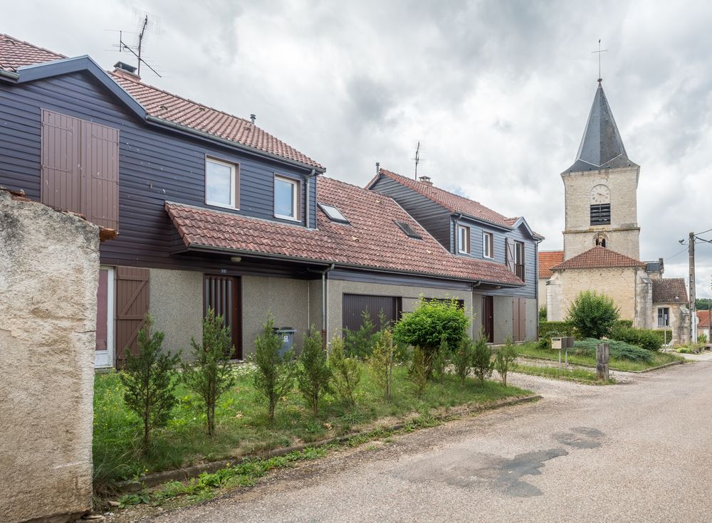 Maison Type 4 avec garage et jardin - COUPRAY