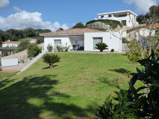 Villa 4 pièces 156 m²