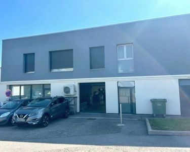 Bureaux 75 m²