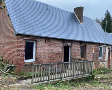 Maison avec un magnifique terrain