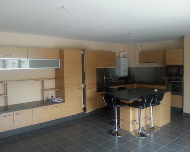 Appartement T2 + garage 50m2 au calme 