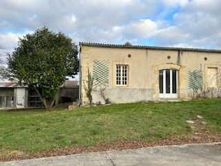 Maison à rénover à Pouillon